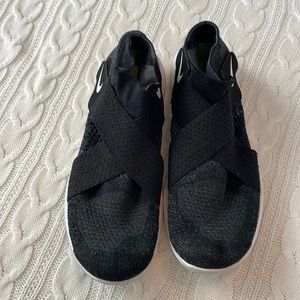 Nike running shoes. Black. Size 8.5.